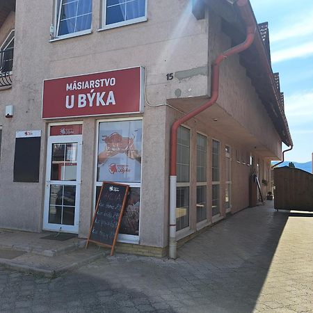Apartman Chiarita Nemšová Exterior foto